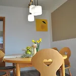아파트 Goldener Hahn Near Crps Medicenter Seuthe