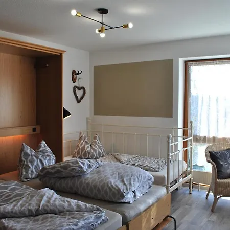 Goldener Hahn Mit Infrarot Sauna, Panorama Aussicht & Pool, Fruehstuecksservice Im Baiersbronn