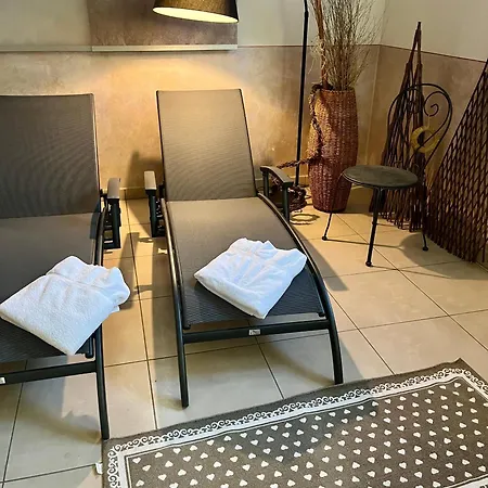 Goldener Hahn Mit Infrarot Sauna, Panorama Aussicht & Pool, Fruehstuecksservice Im Baiersbronn